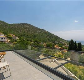 4 bedroom villa with pool in Dubrovnik region, sleeps 8 